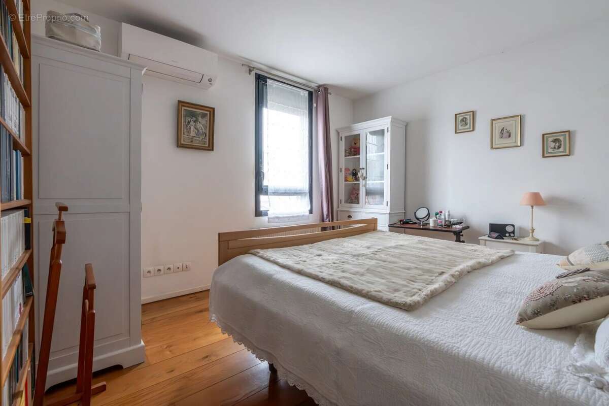 Maison à LE PERREUX-SUR-MARNE