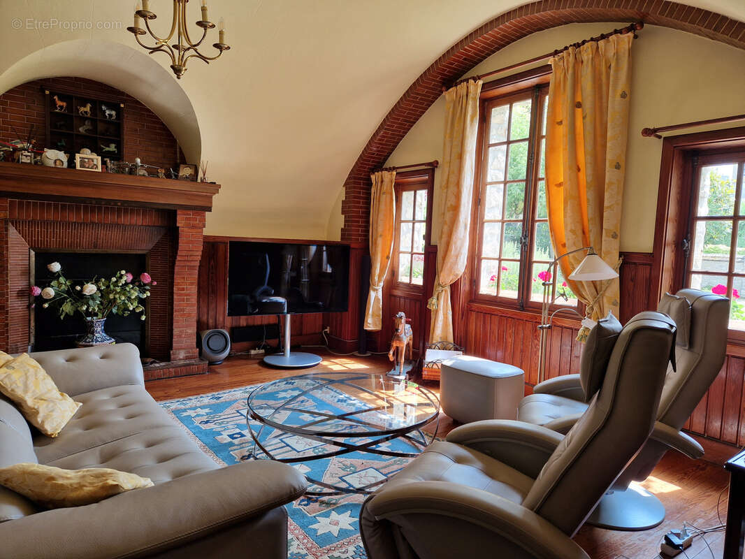 Maison à MONTCHAUVET