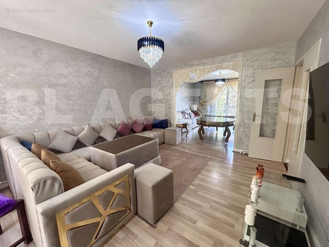 image00010 - Appartement à COULOMMIERS