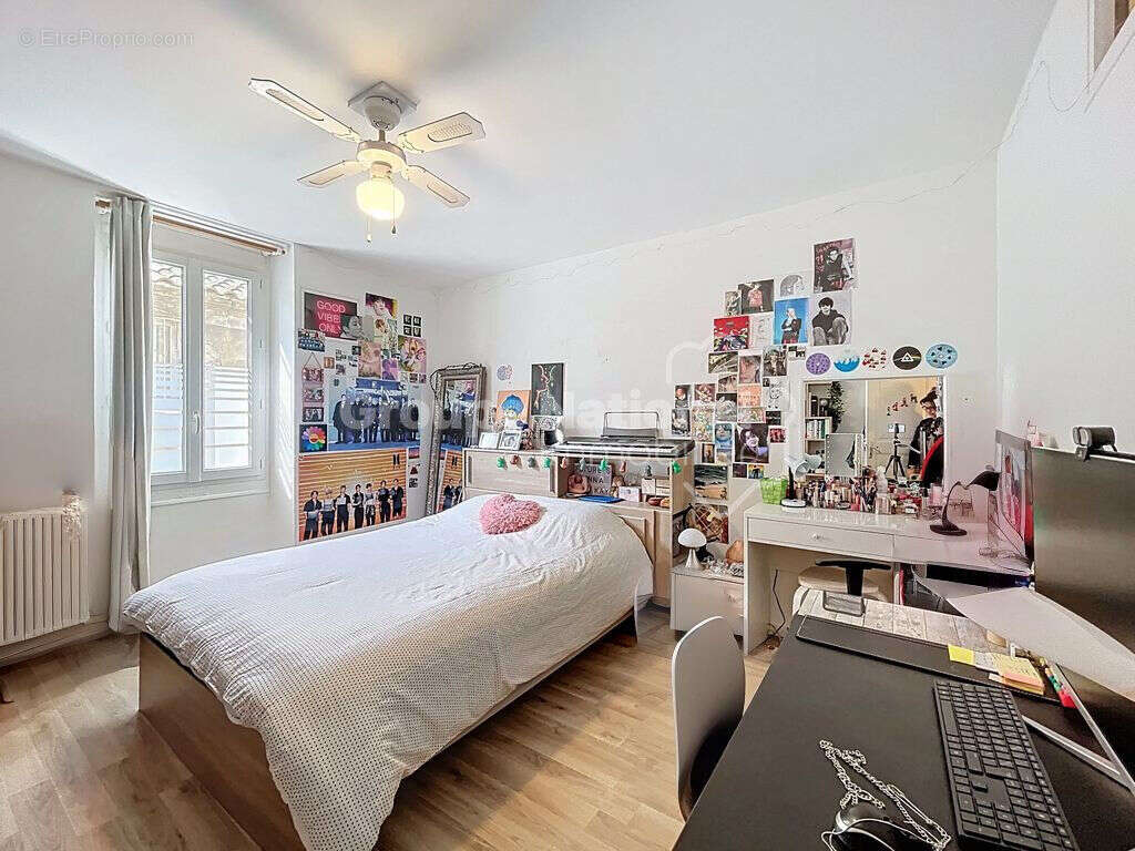 Maison à CHATEAURENARD