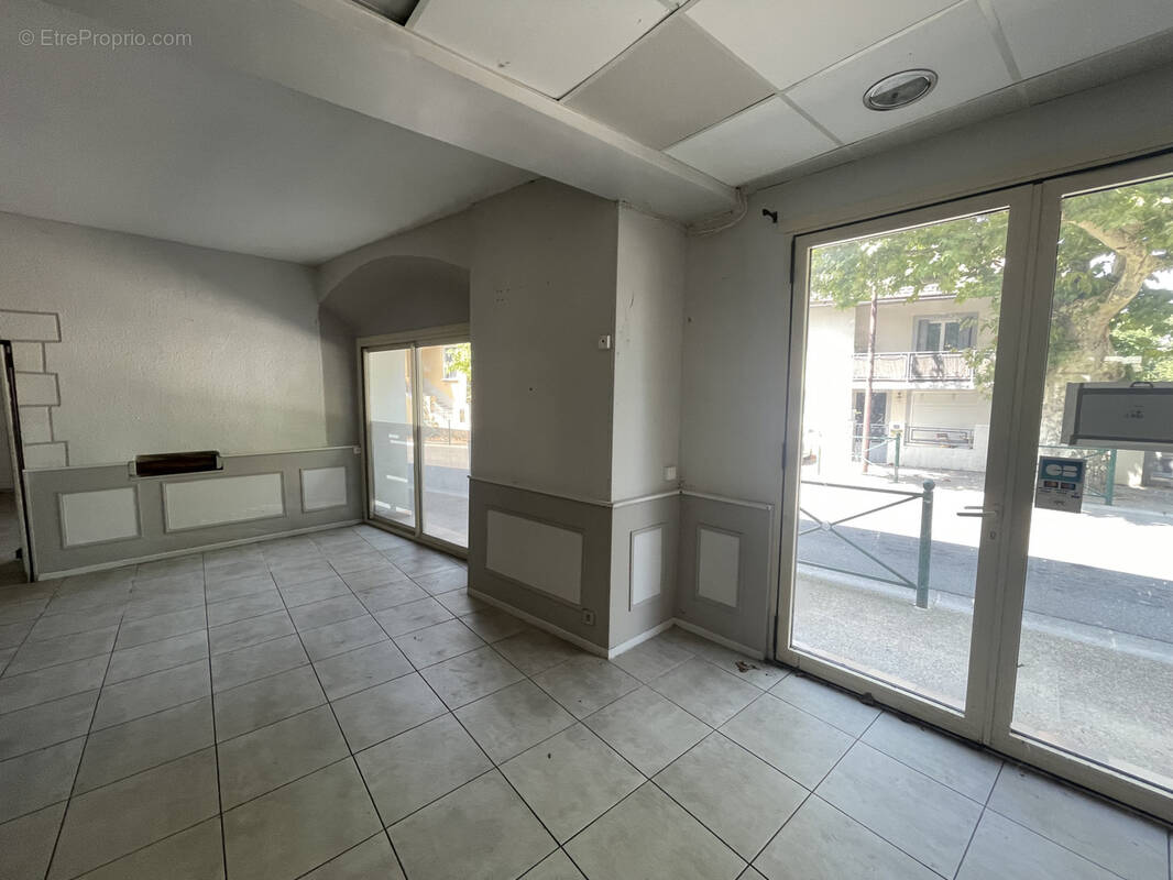 Saint-romain en viennois /maison de village 190m2 (murs commerciaux + appartement) - photo 2