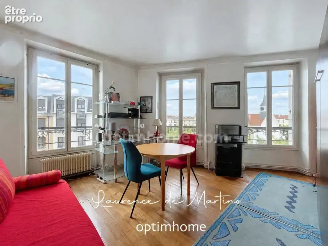 Appartement à LA GARENNE-COLOMBES