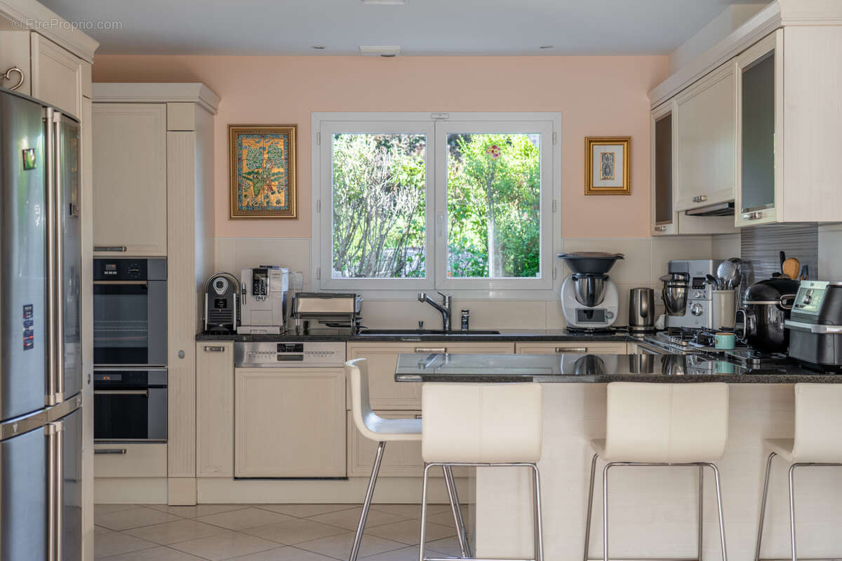 Maison à PREVESSIN-MOENS