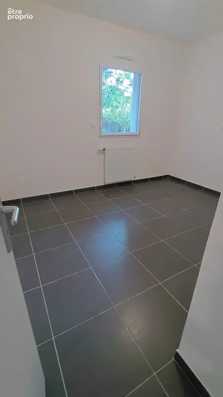 Beau rez de jardin avec garage - photo 11