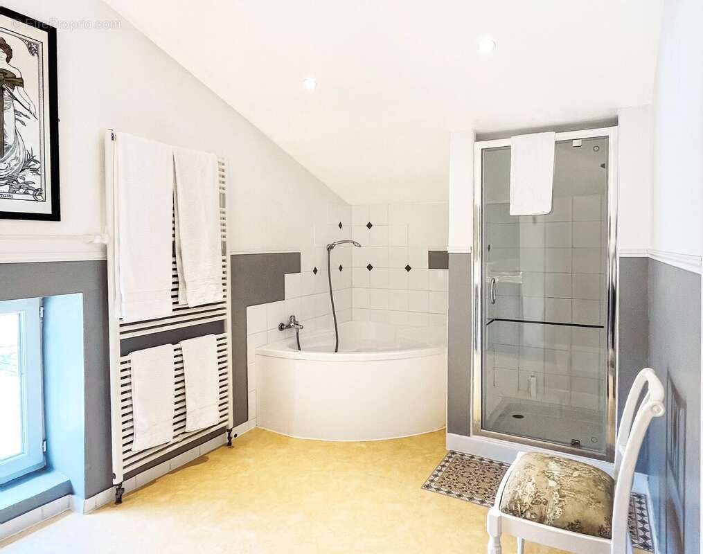 Maison à CASTELMORON-SUR-LOT