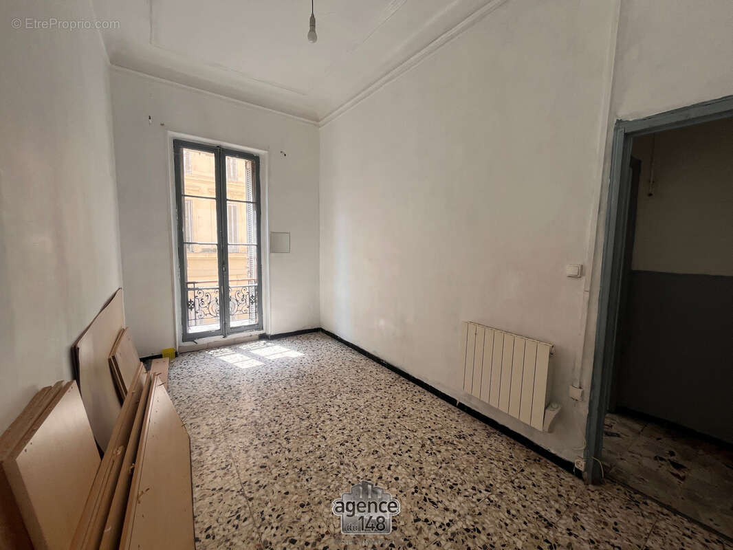 Appartement T3 traversant à rénover Marseille 2ème - photo 6