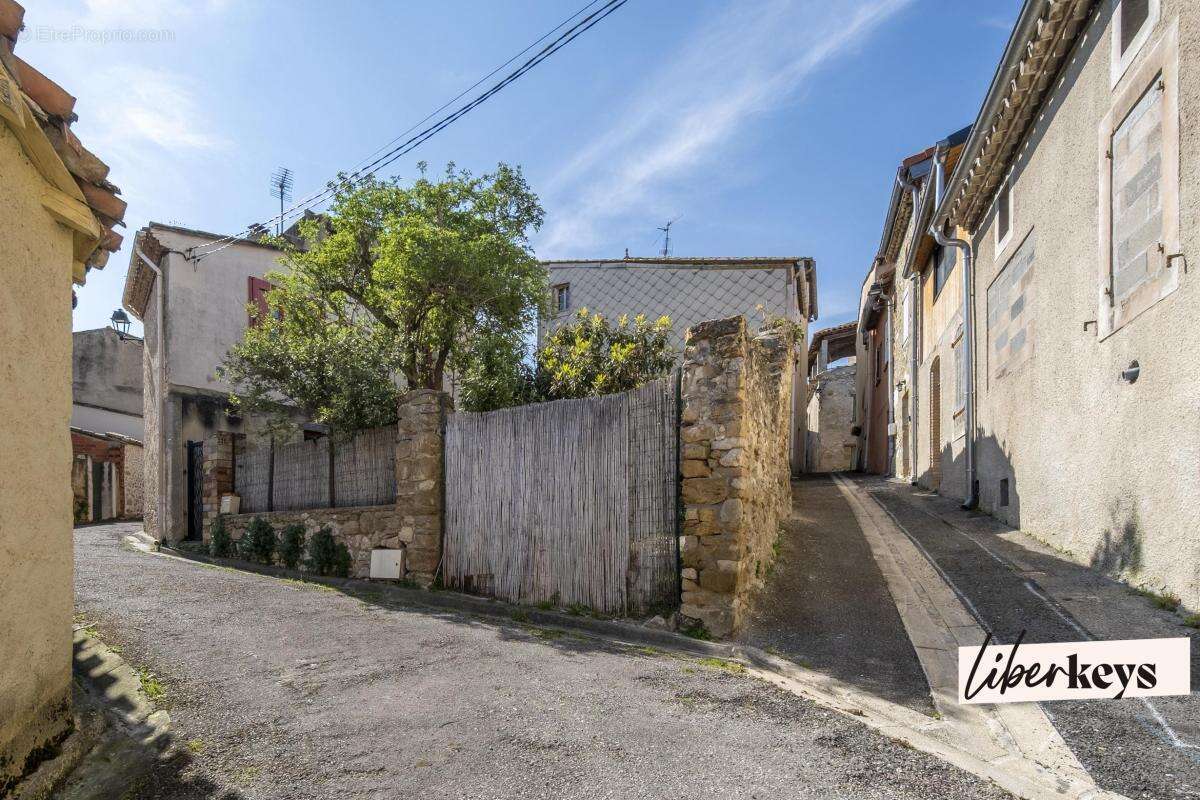 Maison à LAURABUC