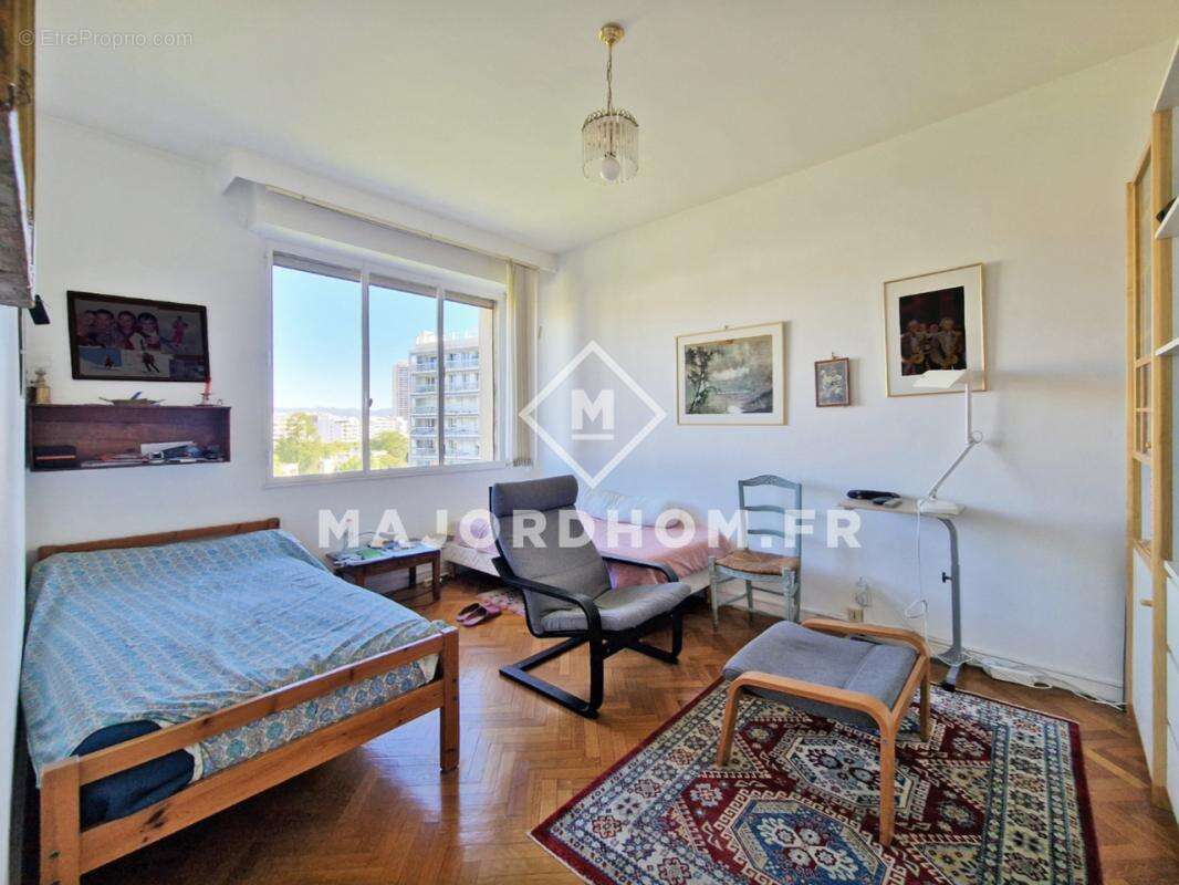 Appartement à MARSEILLE-8E