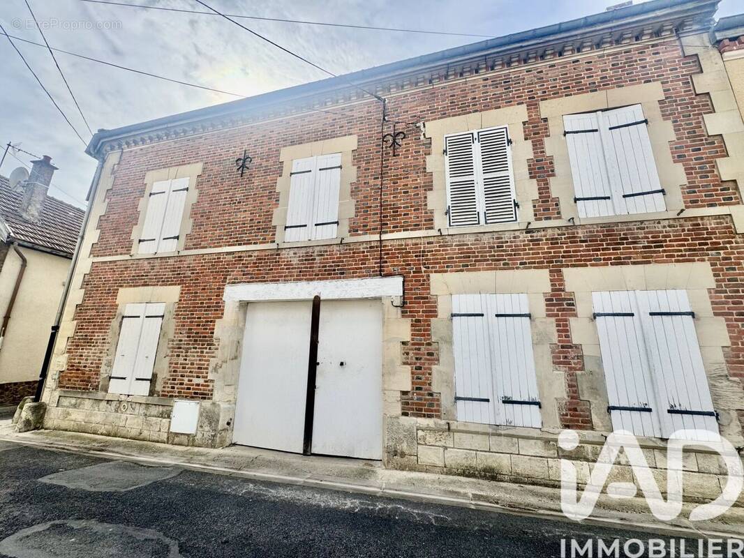 Photo 1 - Maison à AY