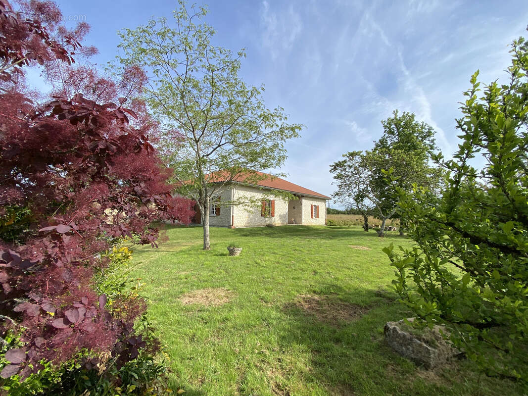 Maison à GRIGNOLS
