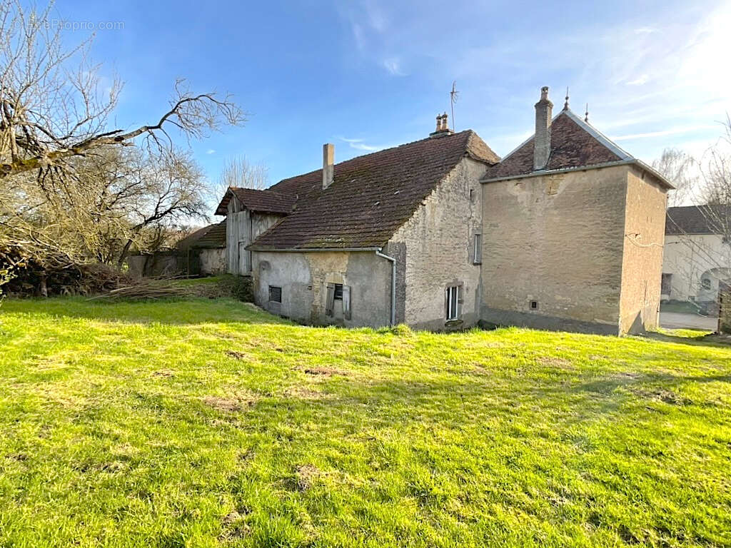 Maison à SENONCOURT