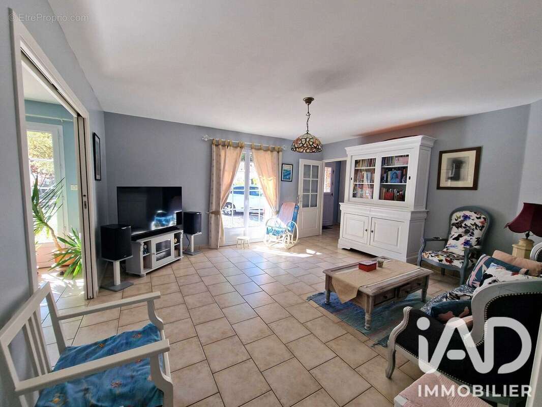 Photo 3 - Maison à SAINT-JULIEN-DES-LANDES