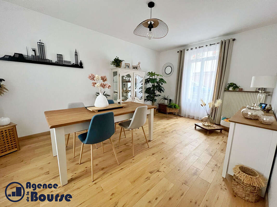 Maison à MONTIVILLIERS