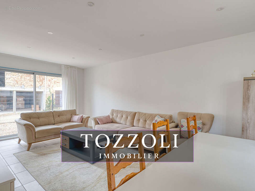 Maison à L&#039;ISLE-D&#039;ABEAU