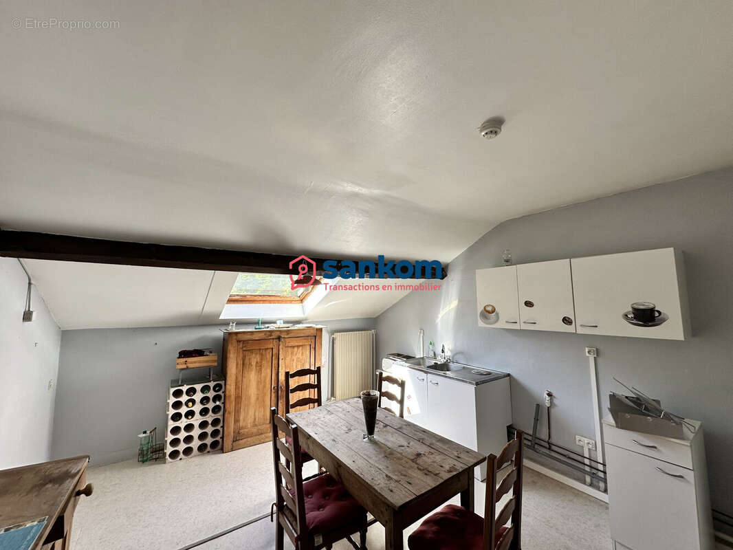Appartement 350 m² à Lavoute-Sur-Loire  - photo 8