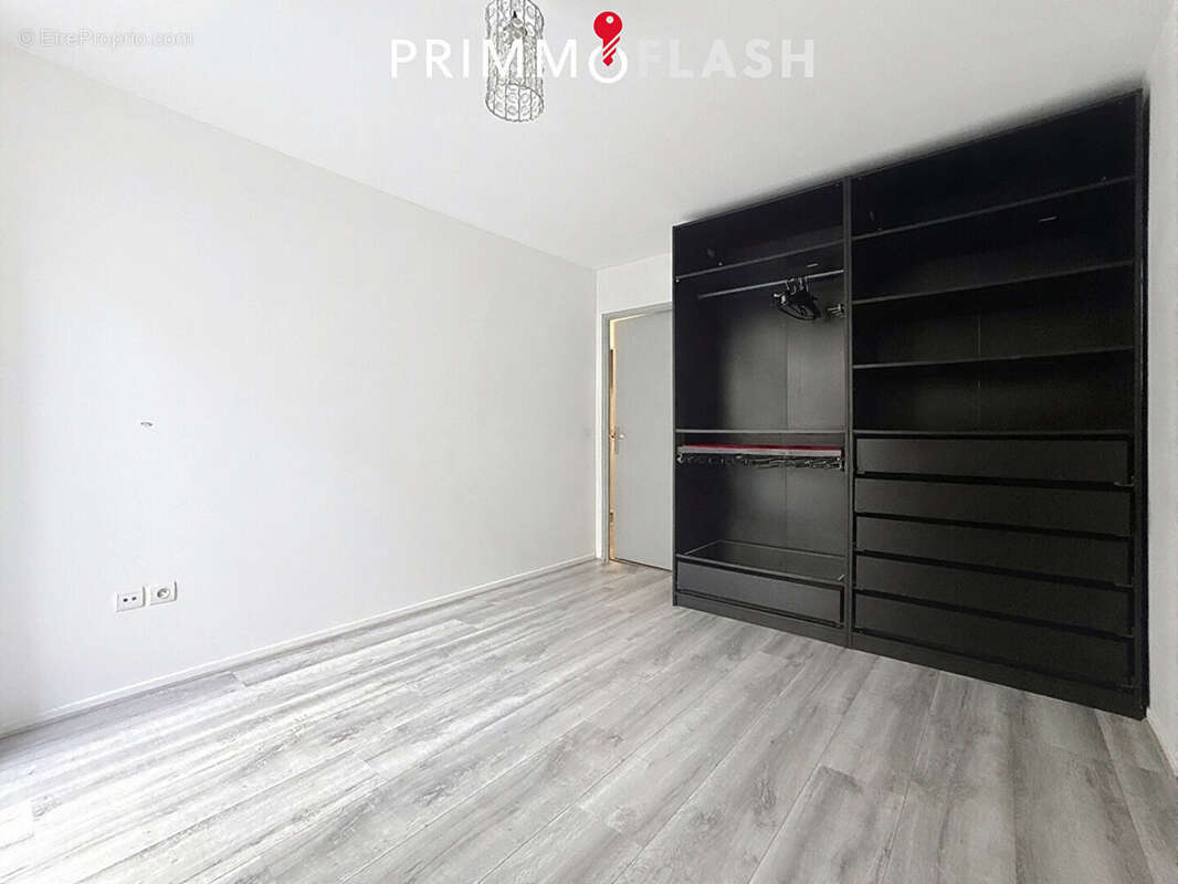 Appartement à LA COURNEUVE
