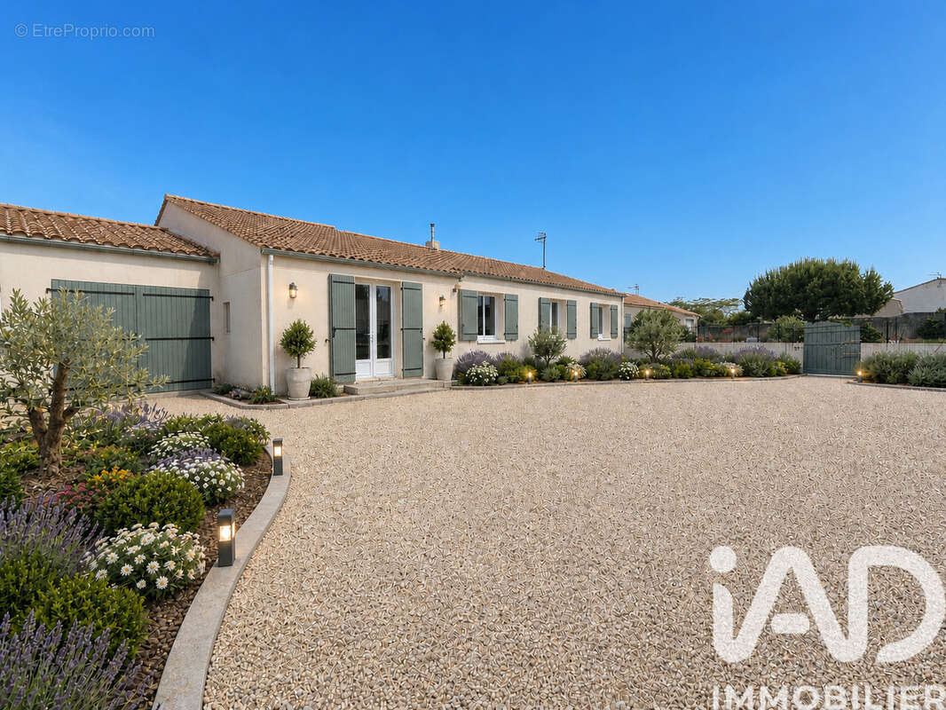 Photo 2 - Maison à ANGLES