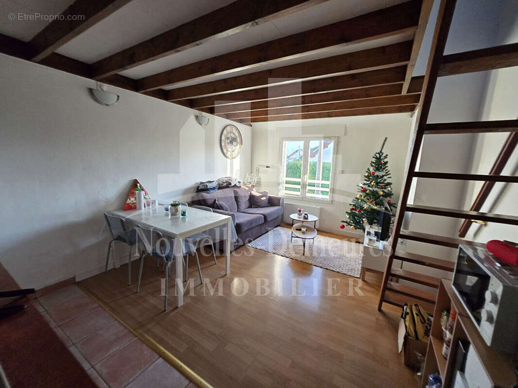 Appartement à MONDEVILLE