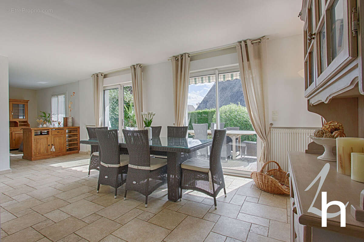 Maison à BRETTEVILLE-SUR-ODON