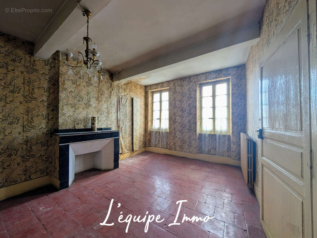 Maison à MONTPEZAT