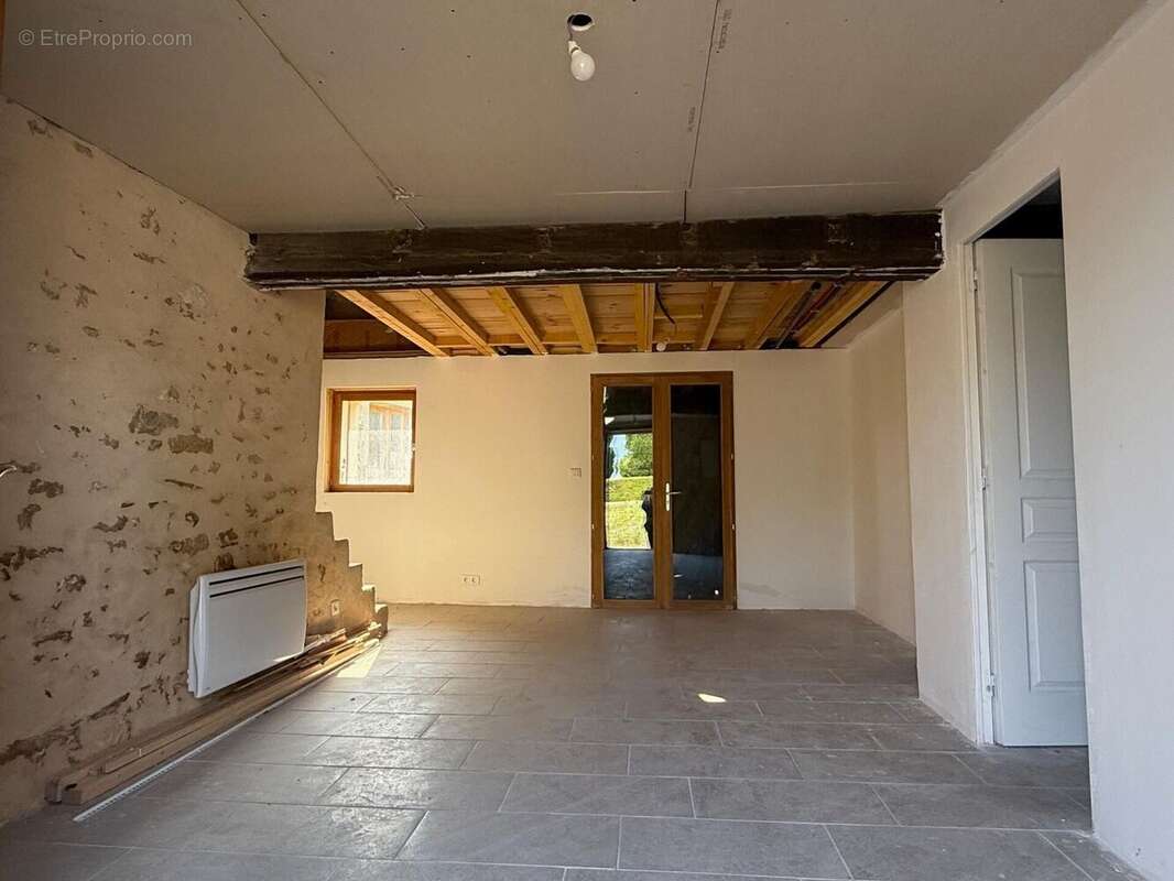 Maison 157 m² à La Chapelle-Themer  - photo 5