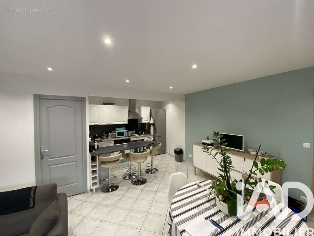 Appartement 250 m² à Douai  - photo 7