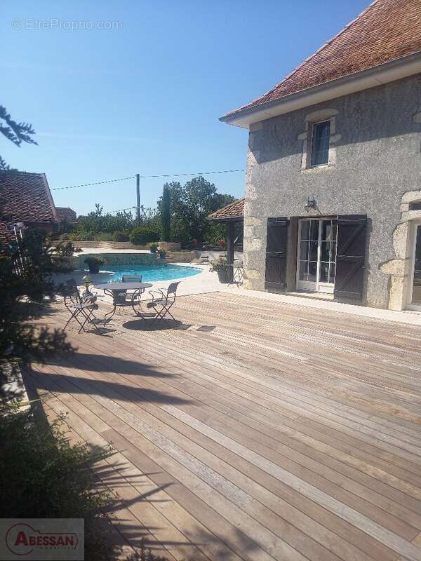 Maison à LES AVENIERES