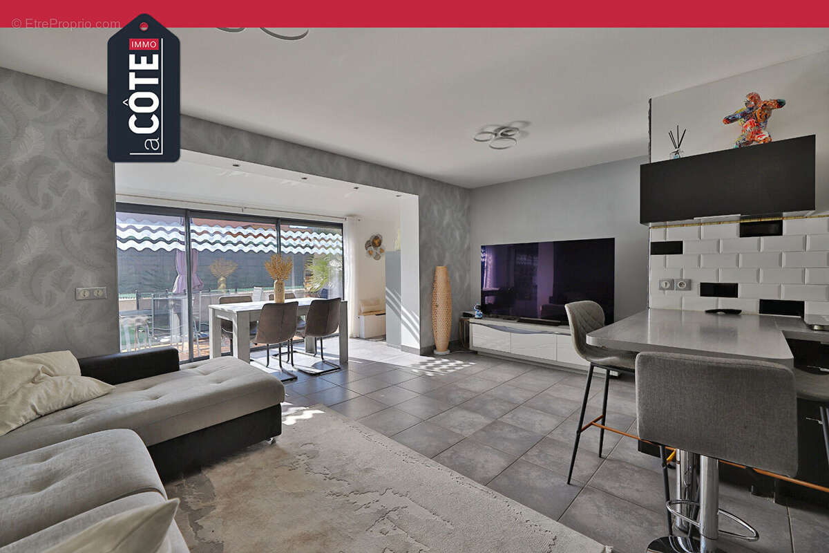 Maison à CHATEAUNEUF-LES-MARTIGUES