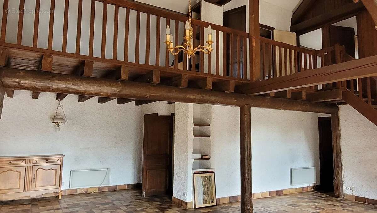 Maison à LE CHAMBON-SUR-LIGNON