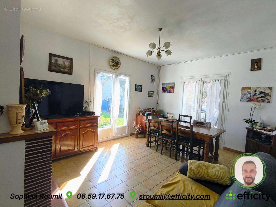 Maison à BARBEZIEUX-SAINT-HILAIRE