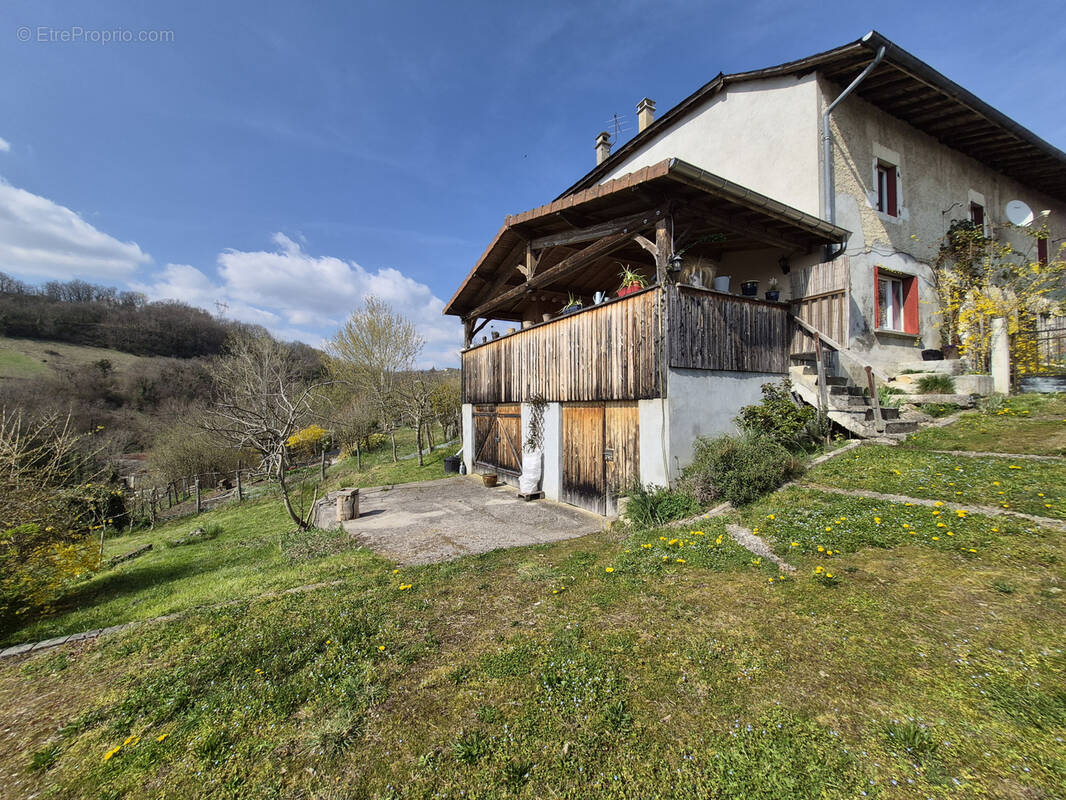 Maison à LOMPNIEU