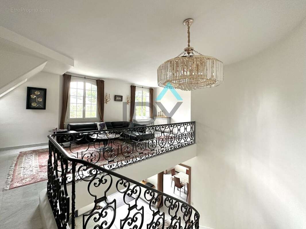 Maison à LE VESINET