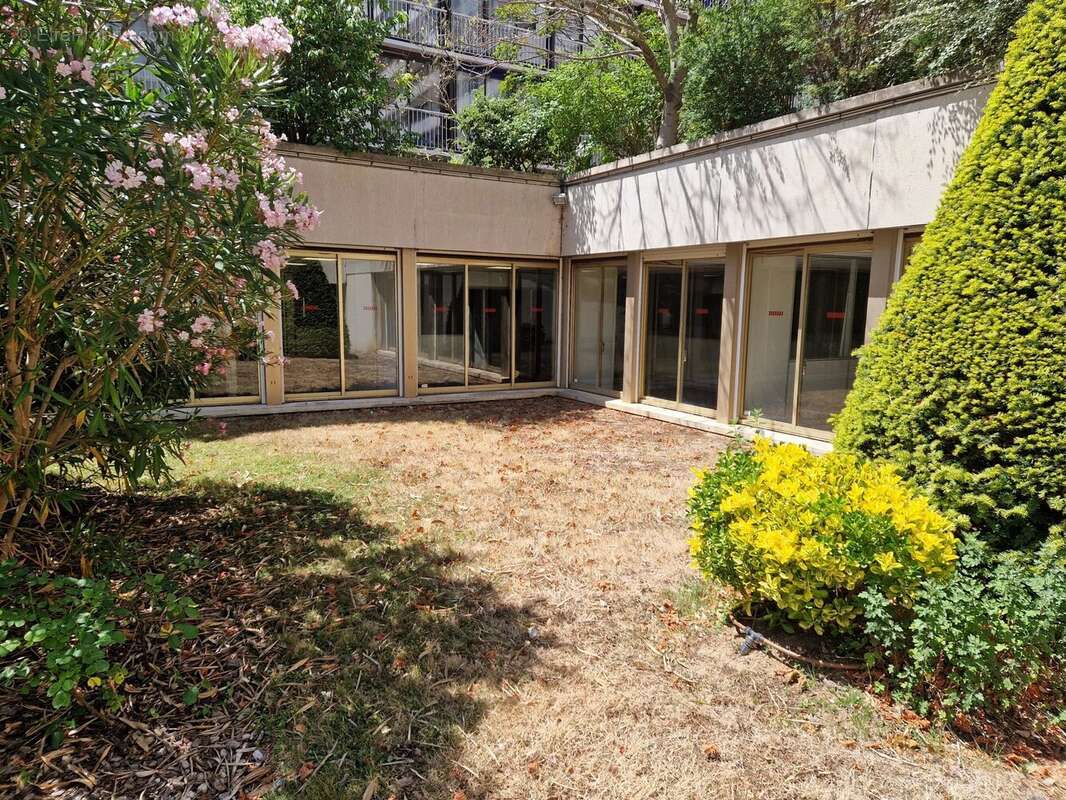 Bureaux a vendre - photo 8