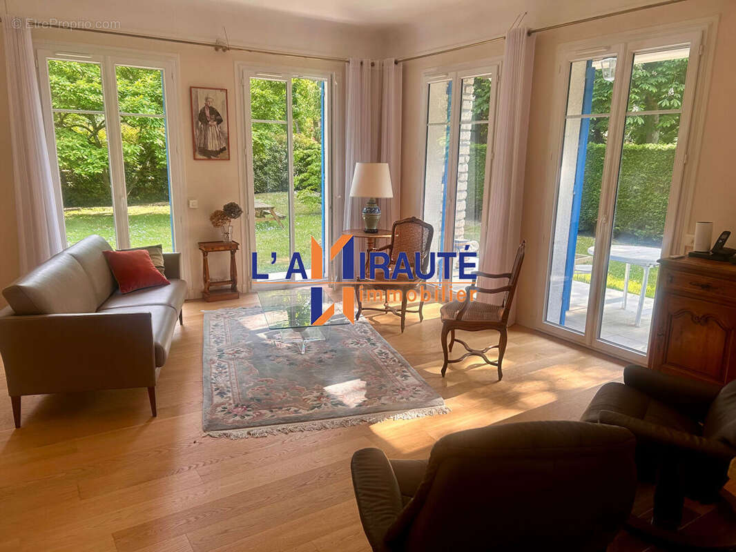 Maison à MAISONS-LAFFITTE