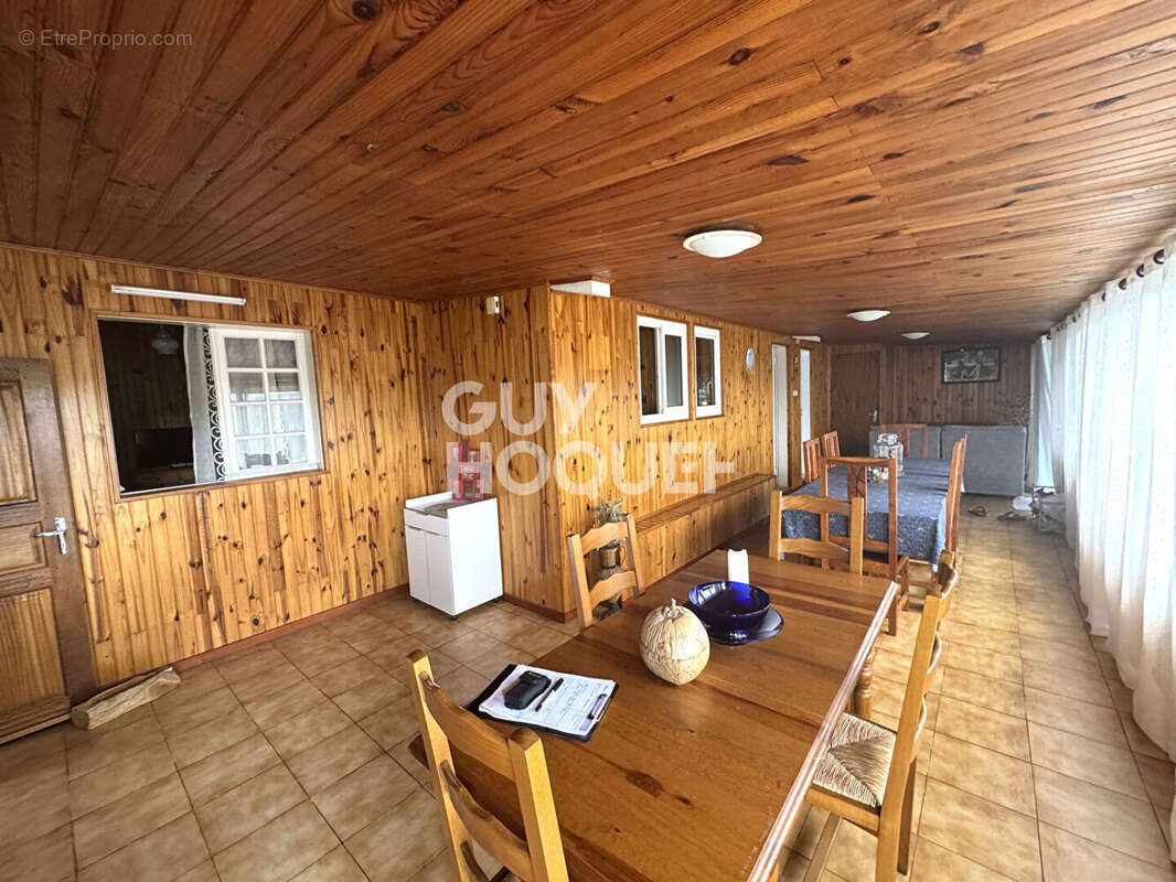 Maison à LA PLAINE-DES-PALMISTES