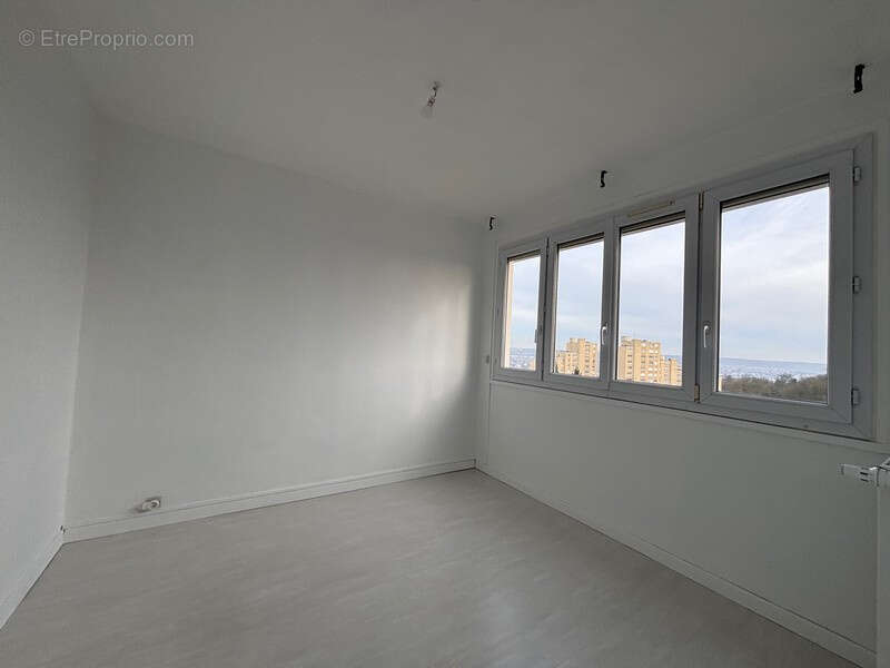 Appartement à CANTELEU
