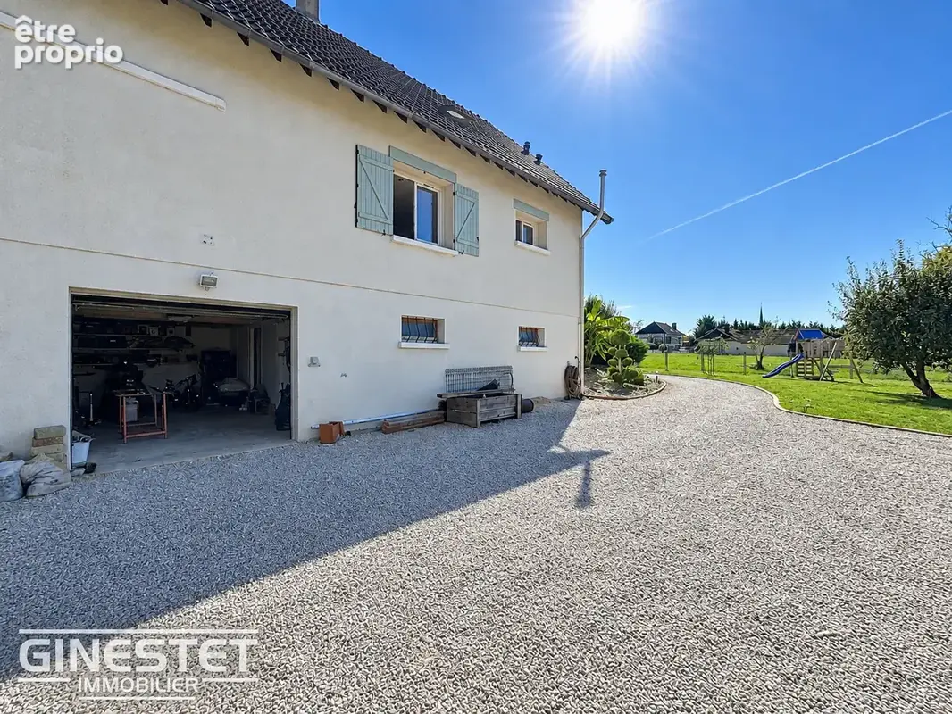 Villy le marechal - jolie maison t5 sur sous-sol avec piscine - photo 4