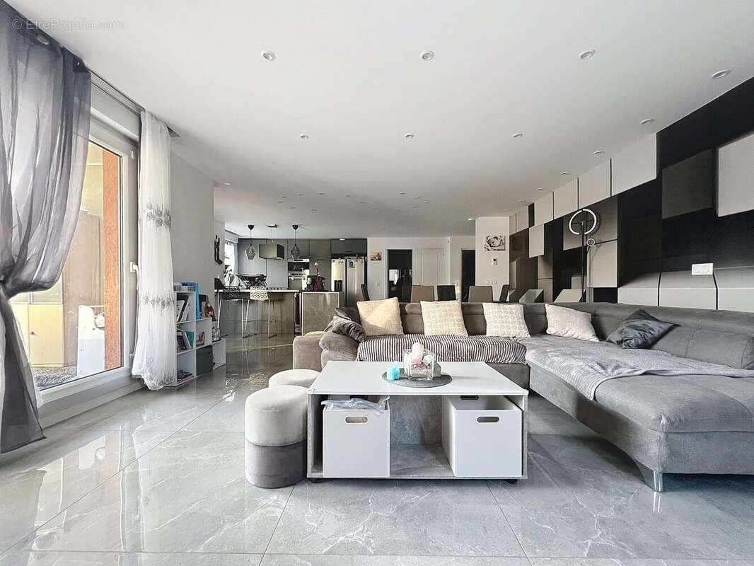 Appartement à ECHIROLLES