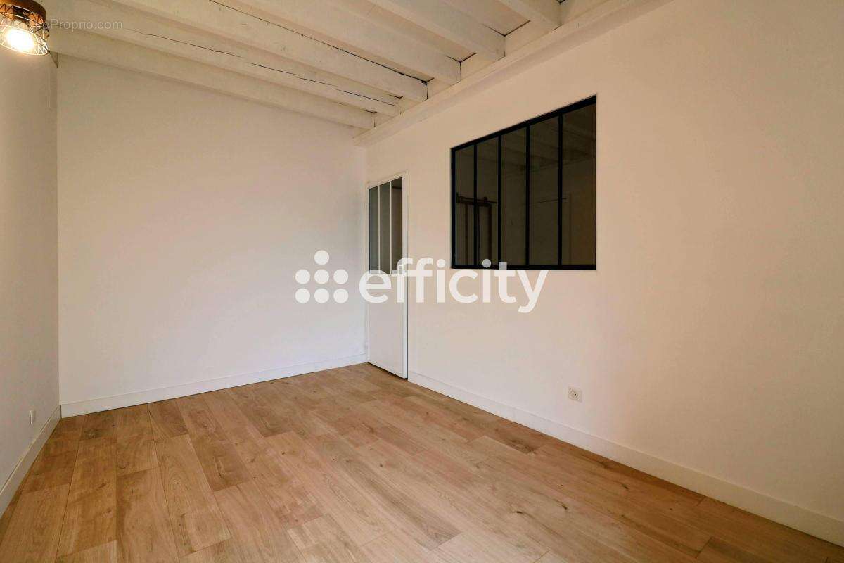 Maison 206 m² à Lozanne  - photo 20