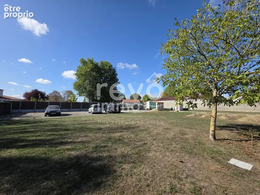 Terrain constructible 1063m² VIEILLEVIGNE 44118 - photo 2