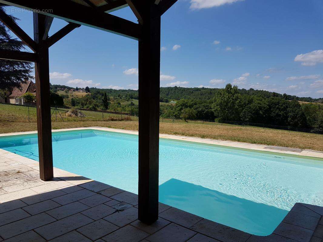 Maison à LE BUISSON-DE-CADOUIN