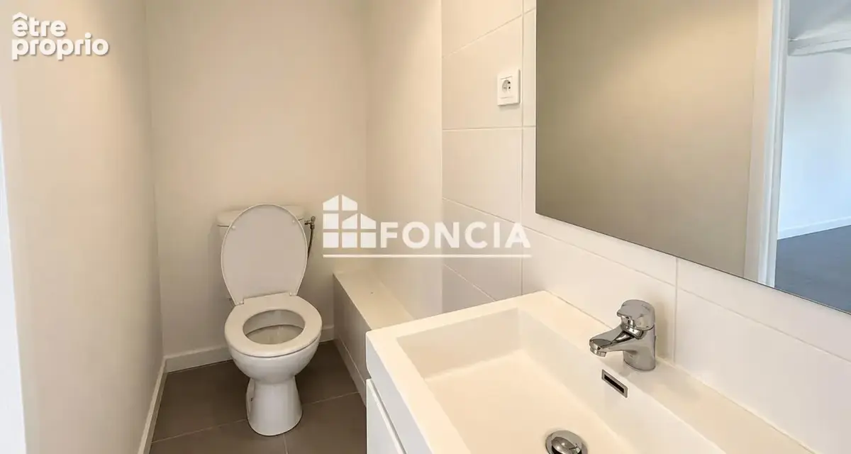 EXCLUSIVITÉ NÎMES – Studio T1 lumineux au dernier étage – Idéal investissement locatif - photo 4