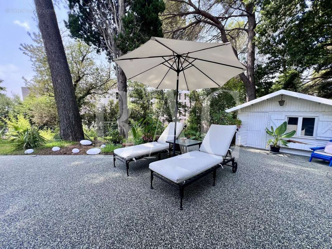 Charmante maison rénovée avec jardin, terrasse et piscine en résidence – Cannes La Bocca - photo 8