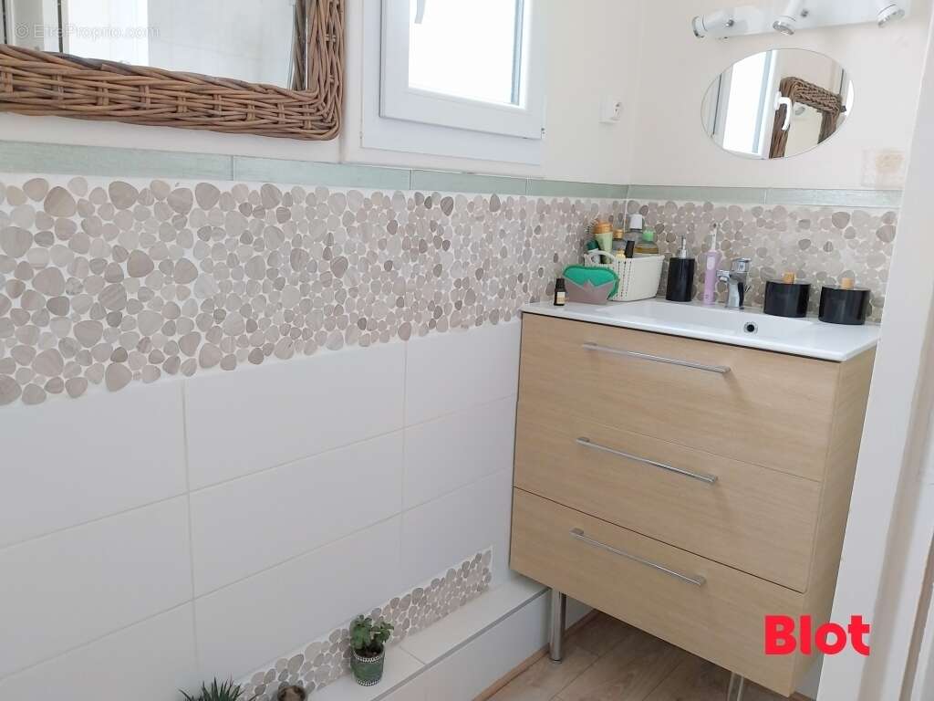 Maison 93 m² à Saint-Malo  - photo 8