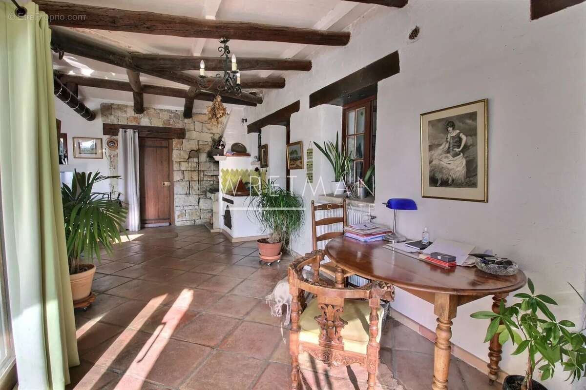 Maison à COLOMARS