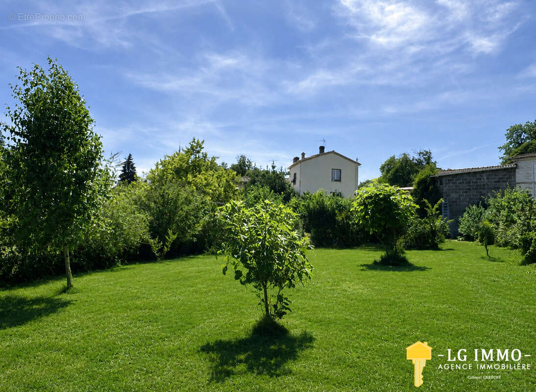 Maison à MORTAGNE-SUR-GIRONDE