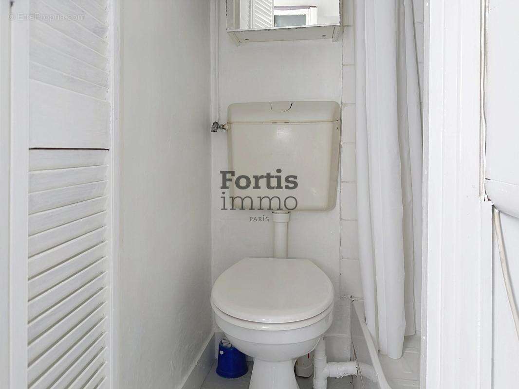Paris 2 - charmante studette - dernier etage - calme absolu - photo 18