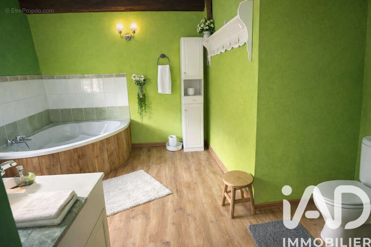 Maison 218 m² à Hernicourt  - photo 9