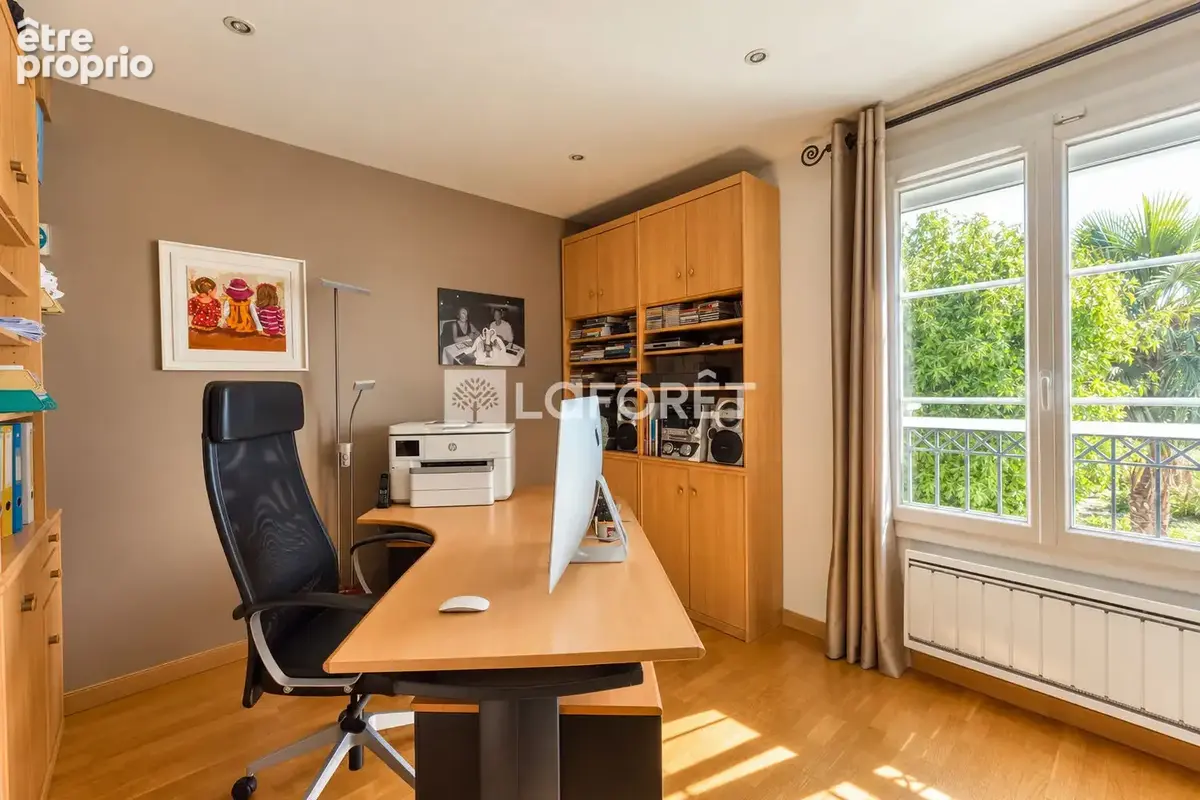 Maison Ozoir La Ferriere 10 pièce(s) 196.12 m2 - photo 13