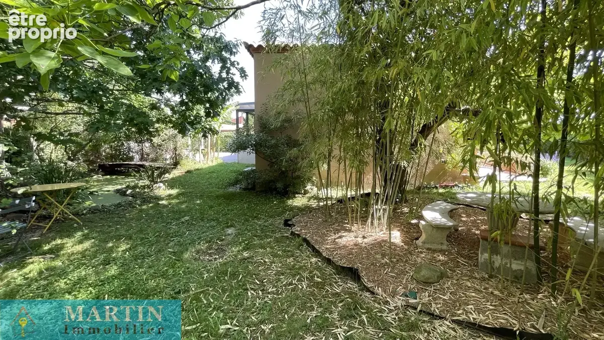 Magnifique villa avec piscine et terrain arbore - photo 50